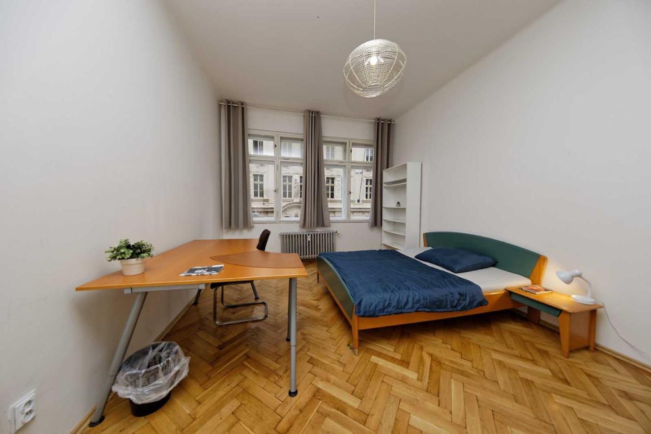 Apartments Vorsilska Praag Buitenkant foto