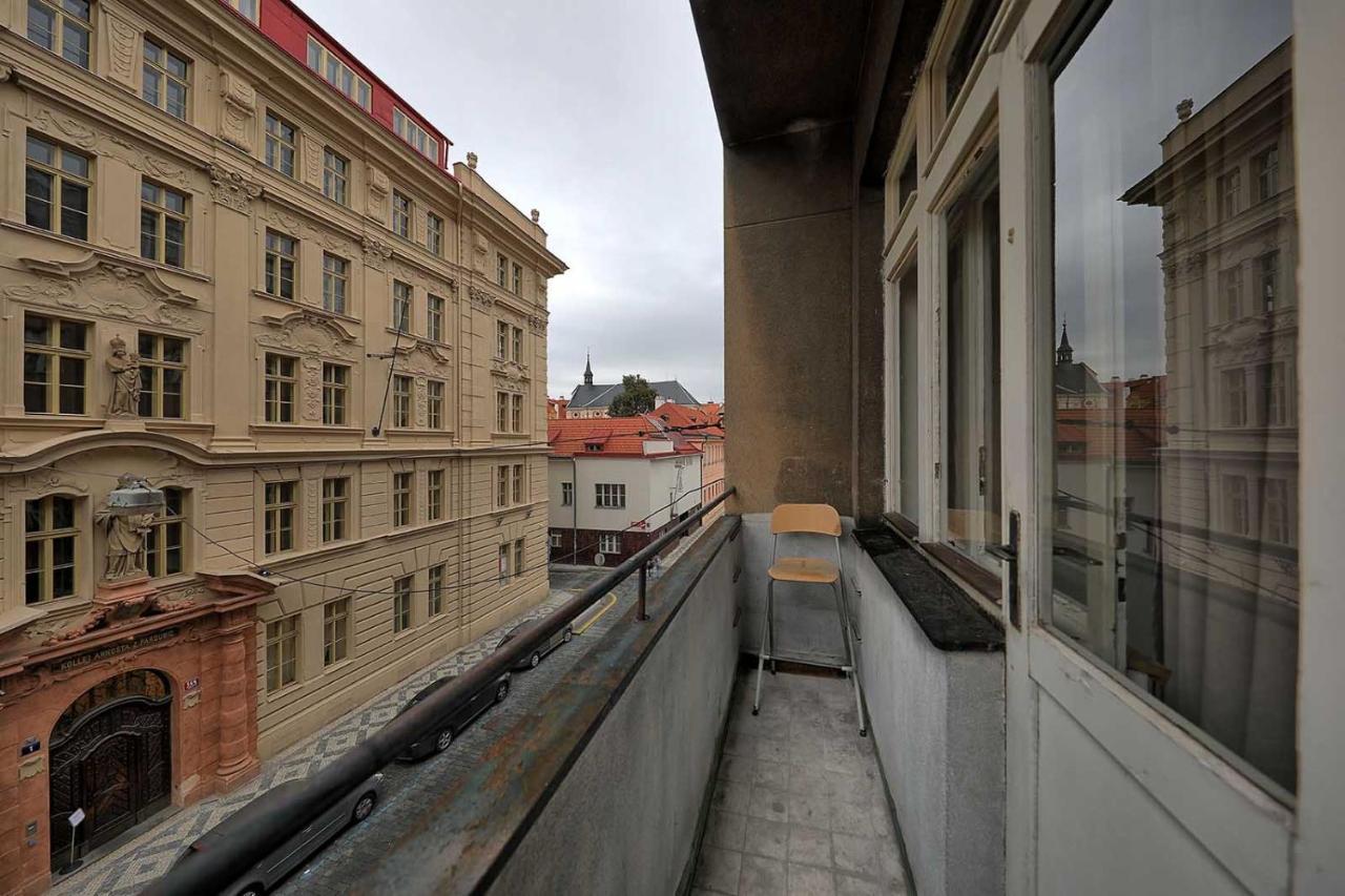 Apartments Vorsilska Praag Buitenkant foto