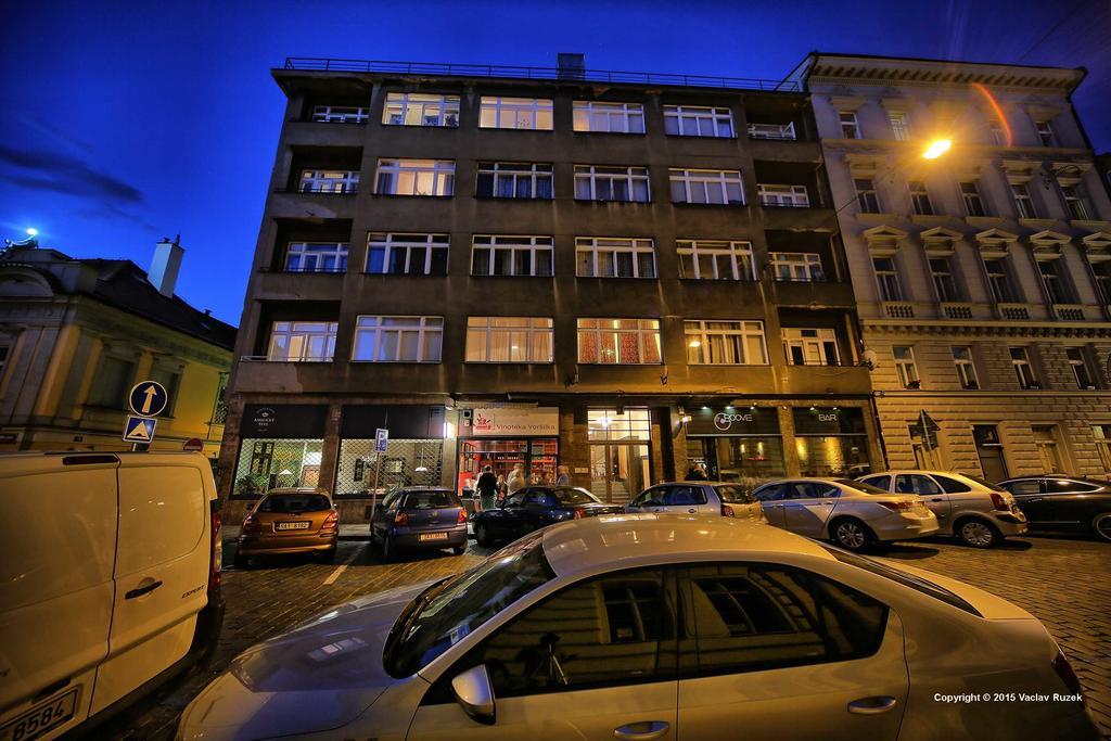 Apartments Vorsilska Praag Buitenkant foto