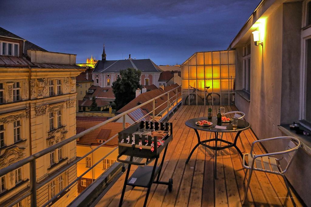 Apartments Vorsilska Praag Buitenkant foto