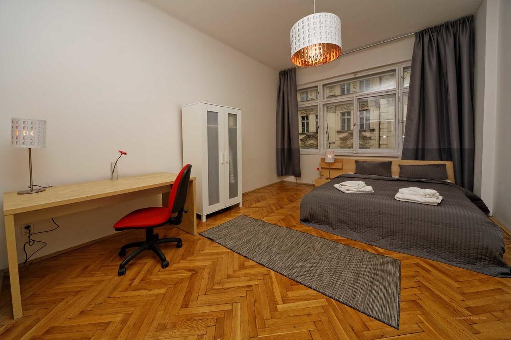 Apartments Vorsilska Praag Kamer foto
