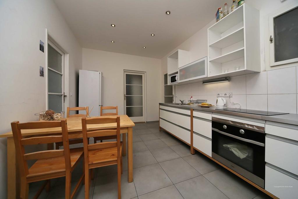 Apartments Vorsilska Praag Kamer foto